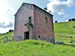 Cwmsychan Red Ash Colliery engine house, March 2015